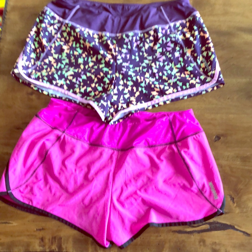 2 pair of athletic Reebok shorts with insert, (L)